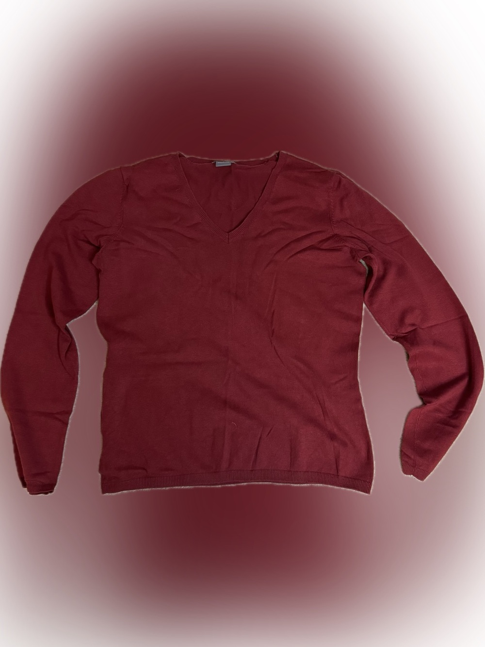 Ann Taylor V-Neck Sweater in Burgundy Red